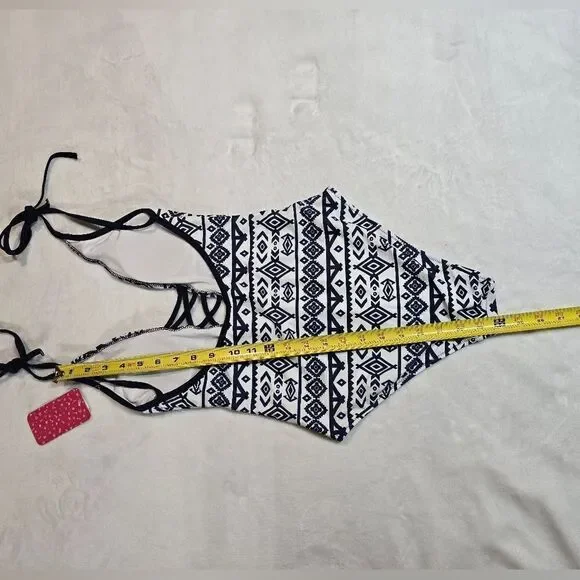🌿NWT "PatPat" tribal print one piece swimsuit size Small - Picture 8 of 11